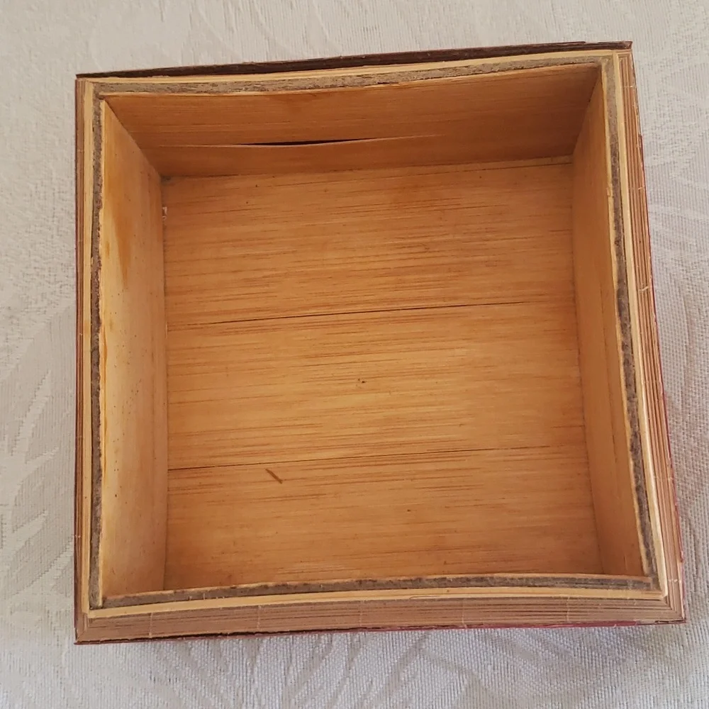 Vintage wooden trinket box